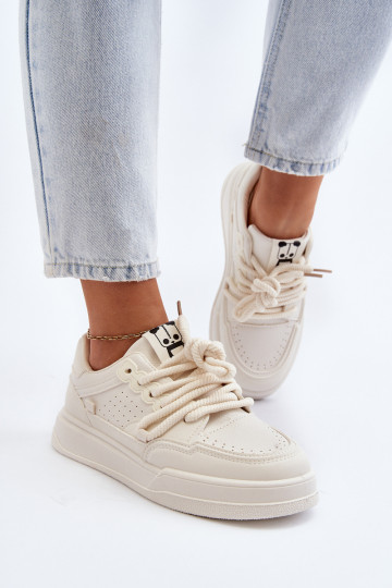 Sportliche Schuhe aus Kunstleder in Sandfarbe Avanalis