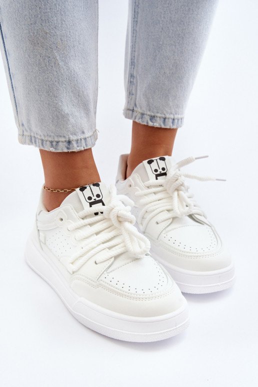 Sneakers Modell Schuhe Eko weiße Farbe Avanalis Sneakers Modell Schuhe Eko weiße Farbe Avanalis