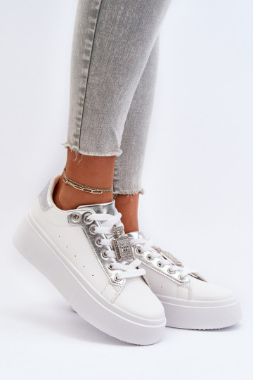 Sneakers-Modellschuhe mit Ornamenten in der weißen Farbe Celedria