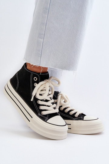 Freizeitschuhe mit Plateau in der Farbe Schwarz von Aineri 2