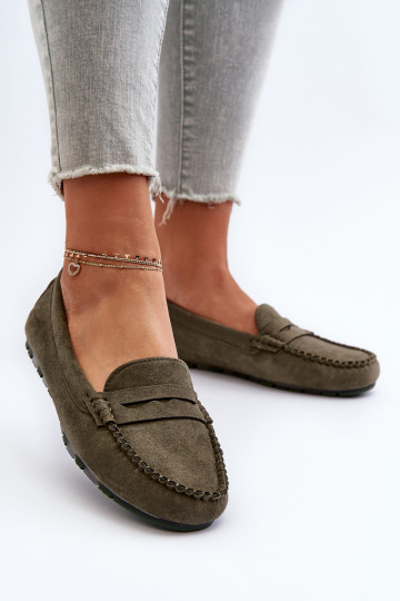 Klassisches Damen-Mokassin-Modell aus Wildleder in der Farbe Khaki von Glimris