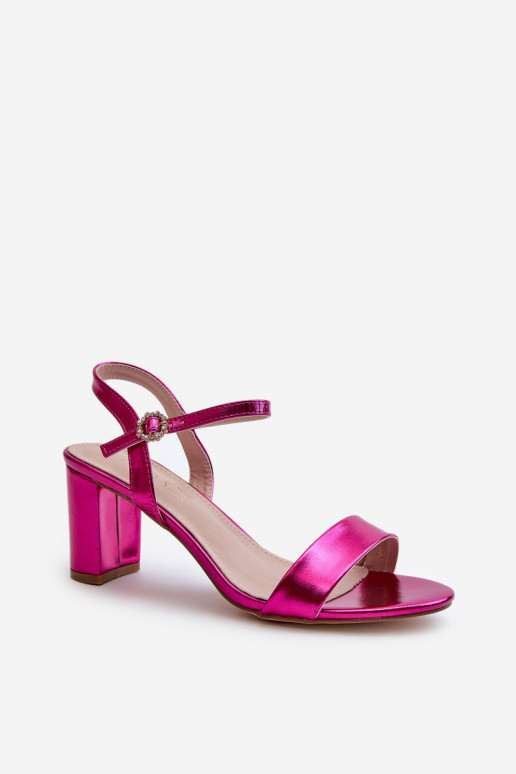 Sandalen im Metallic-Design mit Absatz in der Farbe Pink von Glindra Sandalen im Metallic-Design mit Absatz in der Farbe Pink von Glindra