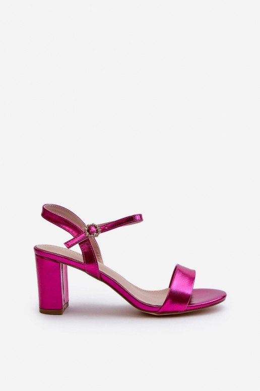 Sandalen im Metallic-Design mit Absatz in der Farbe Pink von Glindra Sandalen im Metallic-Design mit Absatz in der Farbe Pink von Glindra
