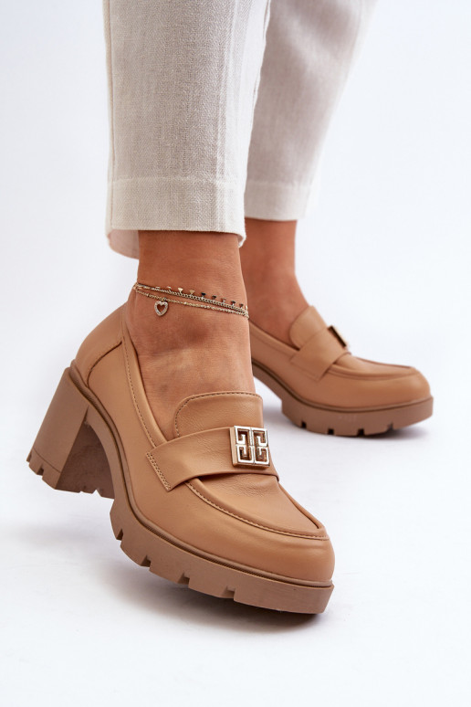 Stiefel mit breitem Absatz und Ornamenten in brauner Farbe Ranunca