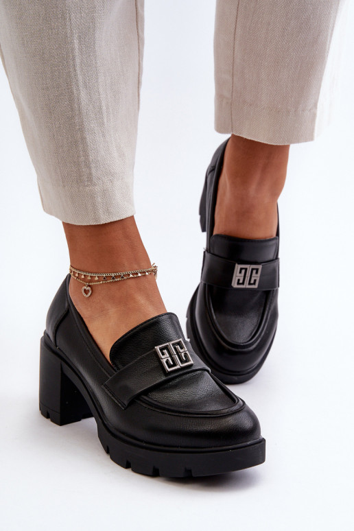 Schuhe mit breitem Absatz und Ornamenten in der Farbe Schwarz von Ranunca Schuhe mit breitem Absatz und Ornamenten in der Farbe Schwarz von Ranunca