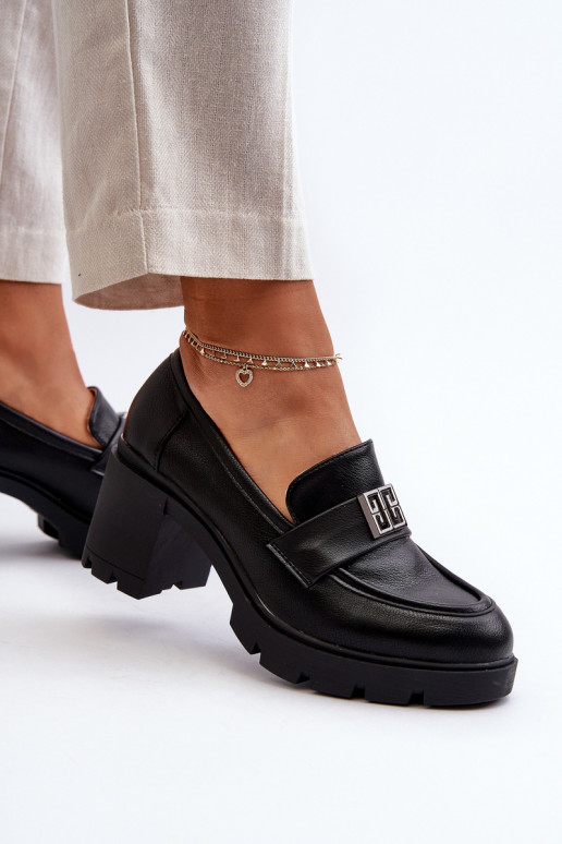 Schuhe mit breitem Absatz und Ornamenten in der Farbe Schwarz von Ranunca Schuhe mit breitem Absatz und Ornamenten in der Farbe Schwarz von Ranunca