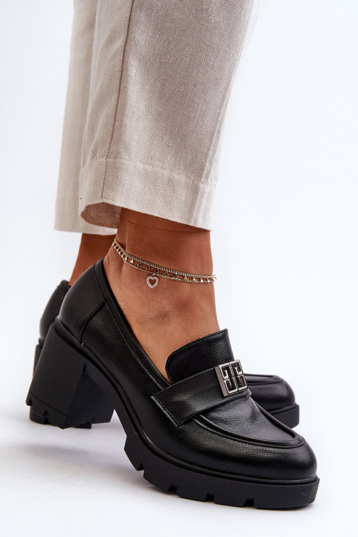 Schuhe mit breitem Absatz und Ornamenten in der Farbe Schwarz von Ranunca Schuhe mit breitem Absatz und Ornamenten in der Farbe Schwarz von Ranunca