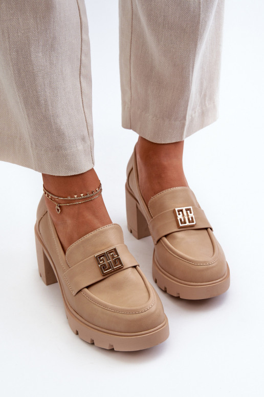 Schuhe mit breiten Absätzen und Ornamenten beige Ranunca Schuhe mit breiten Absätzen und Ornamenten beige Ranunca