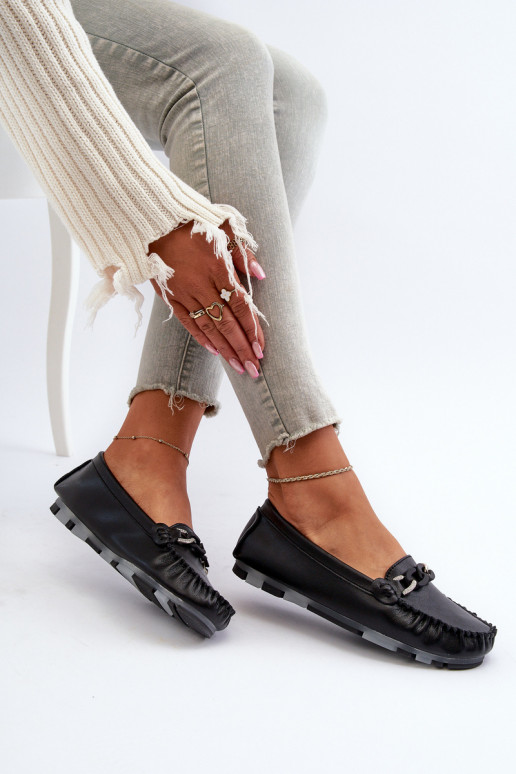 Damenmokassins mit Ornamenten in der Farbe Schwarz S.Barski LR339 Damenmokassins mit Ornamenten in der Farbe Schwarz S.Barski LR339