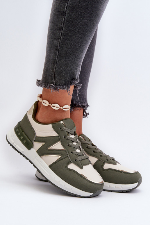 Sneakers-Modellschuhe aus Öko-Leder in grüner Farbe Kaimans