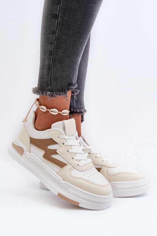 Sneakers-Modellschuhe mit Plateau aus beigem Öko-Leder von Lynnette