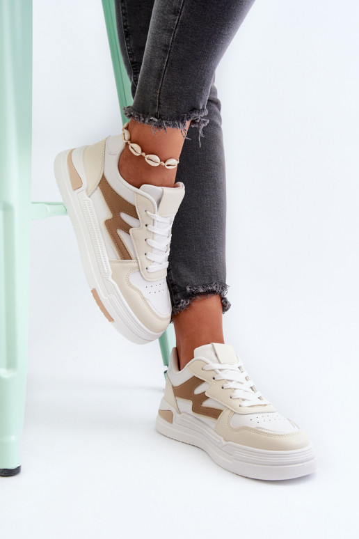 Sneakers-Modellschuhe mit Plateau aus beigem Öko-Leder von Lynnette