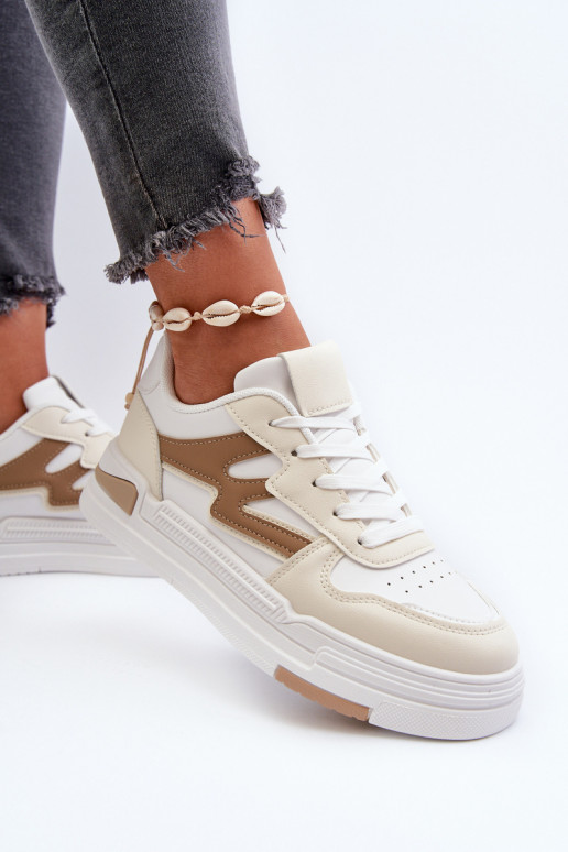 Sneakers-Modellschuhe mit Plateau aus beigem Öko-Leder von Lynnette