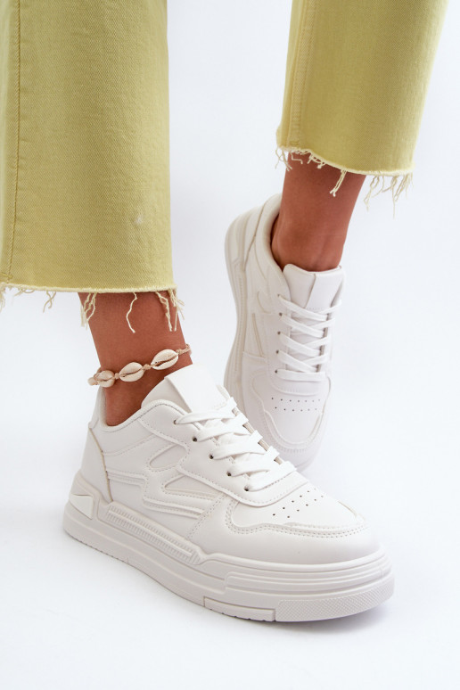 Sneakers-Modellschuhe mit Plateau aus Öko-Leder in der Farbe Weiß Lynnette Sneakers-Modellschuhe mit Plateau aus Öko-Leder in der Farbe Weiß Lynnette