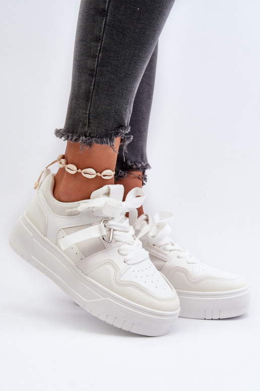 Sneakers-Modellschuhe mit Plateau aus Öko-Leder in der Farbe Weiß Moun Sneakers-Modellschuhe mit Plateau aus Öko-Leder in der Farbe Weiß Moun