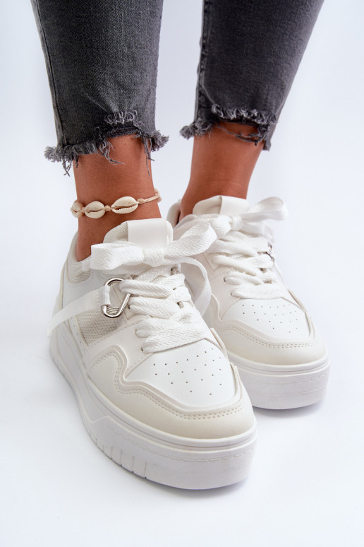 Sneakers-Modellschuhe mit Plateau aus Öko-Leder in der Farbe Weiß Moun Sneakers-Modellschuhe mit Plateau aus Öko-Leder in der Farbe Weiß Moun