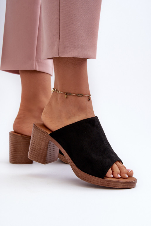 Elegante Damen-Hausschuhe mit Absatz in der Farbe Schwarz von Varnila