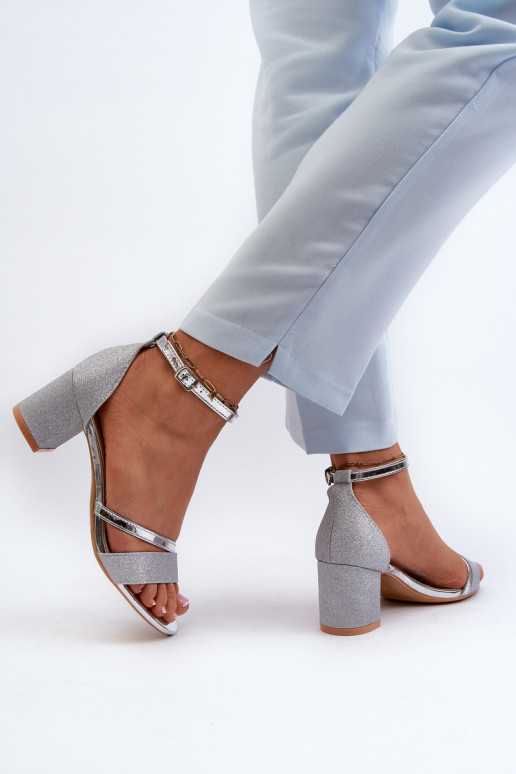 Ploemis glänzende Sandalen mit niedrigem Absatz in Silber