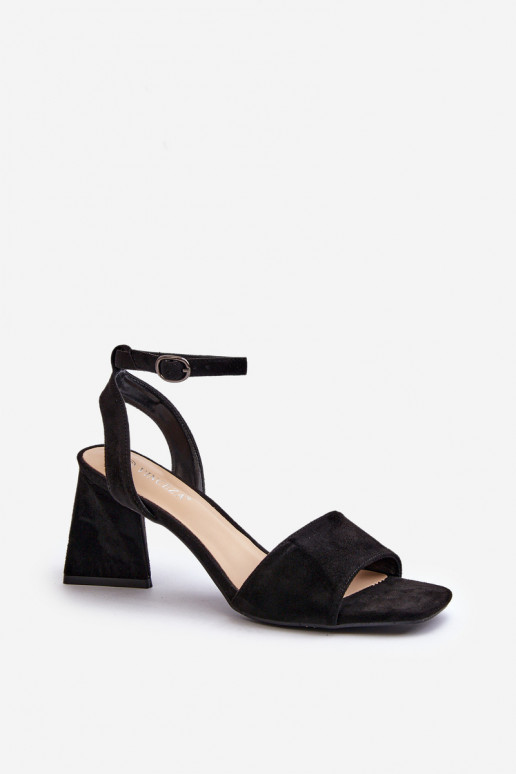 Damen-Sandalen mit hohen Absätzen aus Eco-Wildleder in Schwarz von Upttima