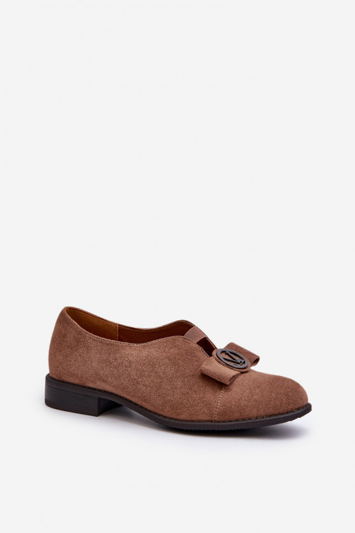Niedrige Damenschuhe aus Bio-Wildleder mit Verzierung, braun von Hadiena Niedrige Damenschuhe aus Bio-Wildleder mit Verzierung, braun von Hadiena