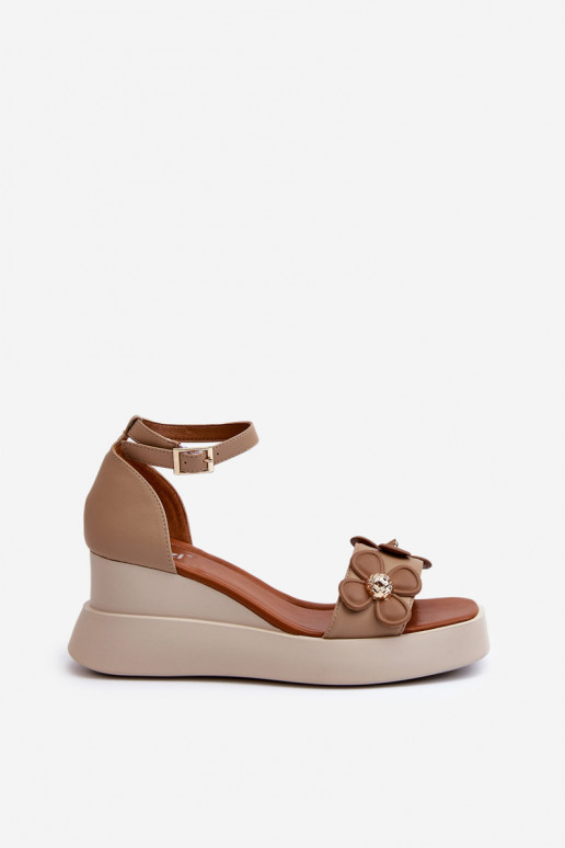 Damensandalen mit Plateau I Koturnie mit Blumen beige Foviana Damensandalen mit Plateau I Koturnie mit Blumen beige Foviana