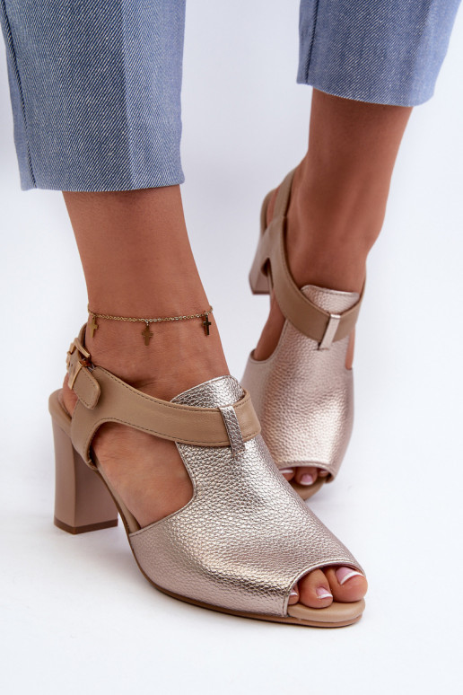 Damen-Sandalen mit hohen Absätzen aus Öko-Leder in der Farbe Gold Queenmarie