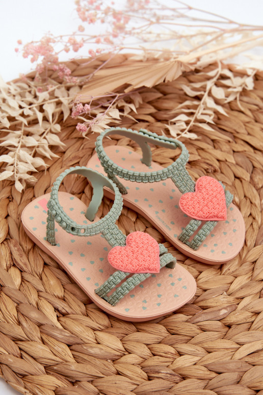 Sandalen für Kinder mit Herzen 81997 Ipanema My First Baby grüne Farbe