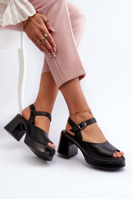 Damensandalen mit Absatz Vinceza 66627 schwarz Damensandalen mit Absatz Vinceza 66627 schwarz