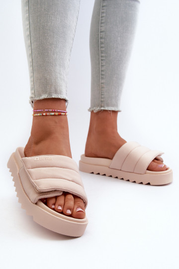 Hausschuhe mit Plateau Big Star NN274773 beige
