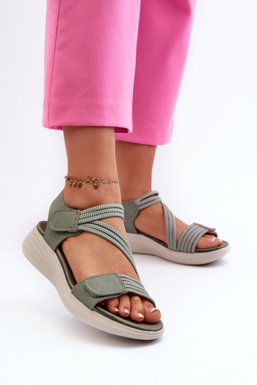 Bequeme Sandalen mit Klebeverschlüssen in der Farbe Grün von Eladora