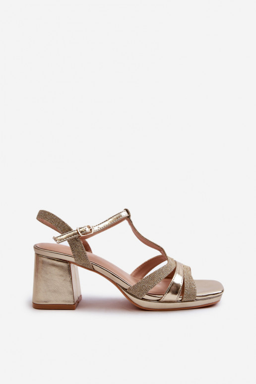 Damen-Sandalen mit hohen Absätzen aus Öko-Leder in der goldenen Farbe Lyana Damen-Sandalen mit hohen Absätzen aus Öko-Leder in der goldenen Farbe Lyana