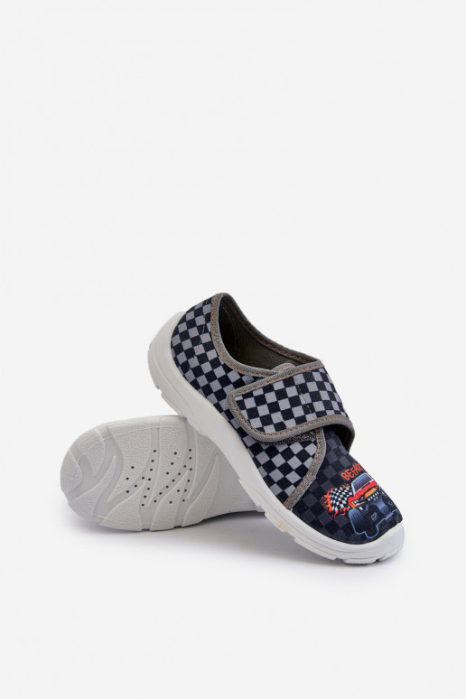 Bequeme Hausschuhe für Jungen mit Klebeverschlüssen Befado 974Y540 grau Bequeme Hausschuhe für Jungen mit Klebeverschlüssen Befado 974Y540 grau