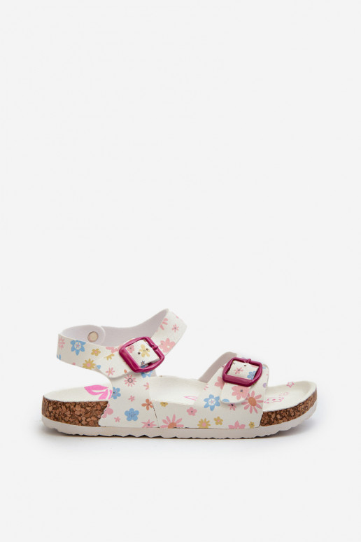 Sandalen für Kinder mit Blumen und Schnallen in der Farbe Weiß von Memoria