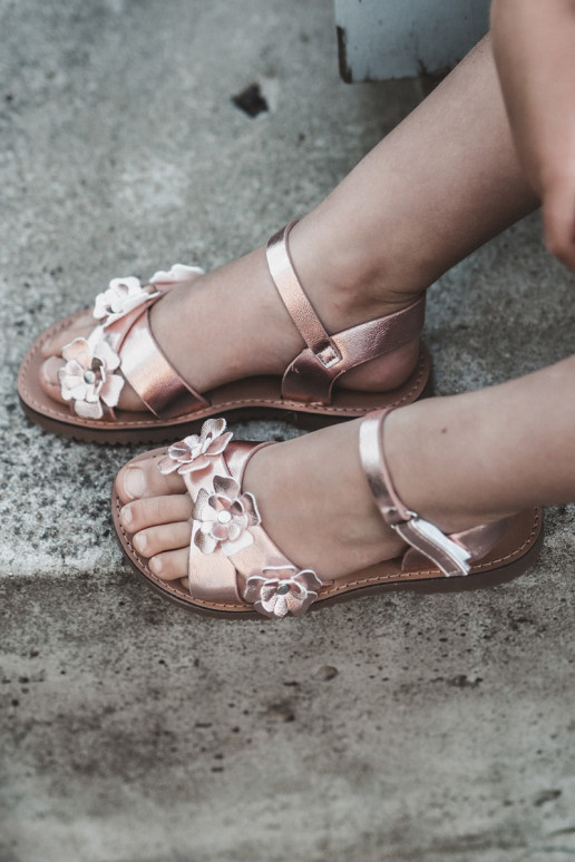 Sandalen Kinder Ozdobione mit Blumenmotiven mit Klebeverschlüssen rosa Fagossa