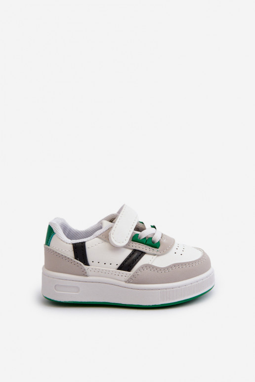 Kindersportschuhe des klassischen Modells Weiß-Grün in der Farbe Marlin