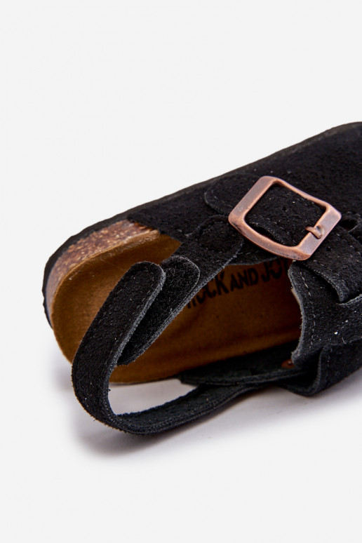 Hausschuhe für Kinder mit Plateau in der Farbe Schwarz von Vulagia Hausschuhe für Kinder mit Plateau in der Farbe Schwarz von Vulagia