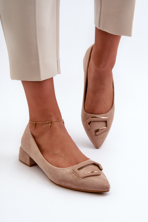 Schuhe mit niedrigem Absatz und Ornamenten aus Öko-Wildleder S.Barski KV27-034 beige