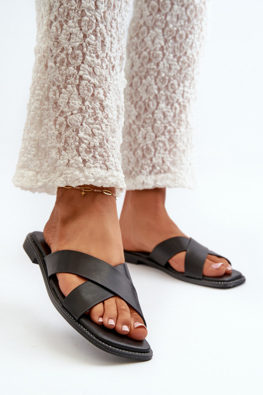 Damenhausschuhe mit breiten Absätzen aus Öko-Leder S.Barski KV27-002 in der Farbe Schwarz Damenhausschuhe mit breiten Absätzen aus Öko-Leder S.Barski KV27-002 in der Farbe Schwarz