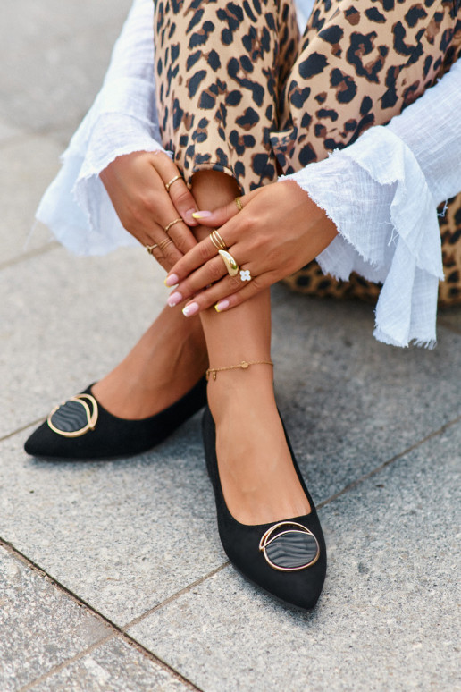 Schuhe mit niedrigem Absatz Z aus Öko-Wildleder S.Barski KV27-037 in der Farbe Schwarz