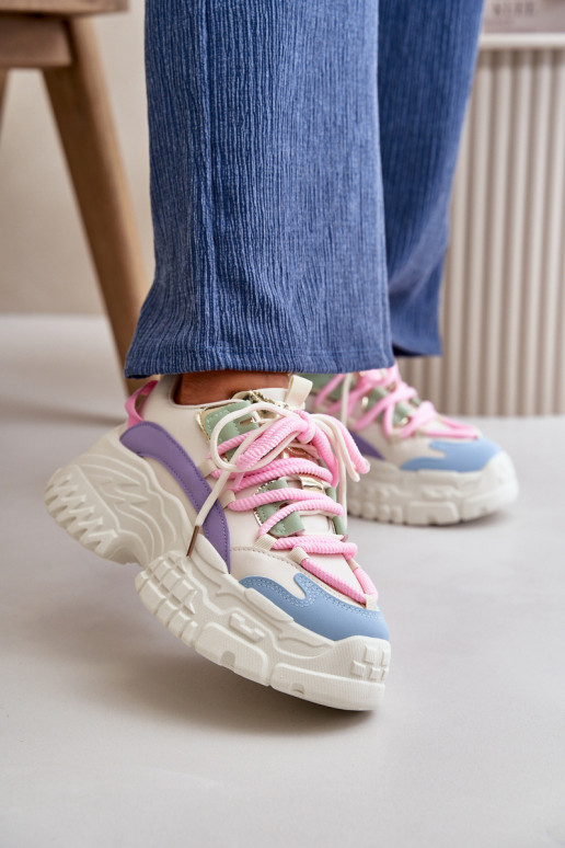 Sneakers Modellschuhe Damen mit modischen massiven Sohlen in verschiedenen Farben Nevela Sneakers Modellschuhe Damen mit modischen massiven Sohlen in verschiedenen Farben Nevela