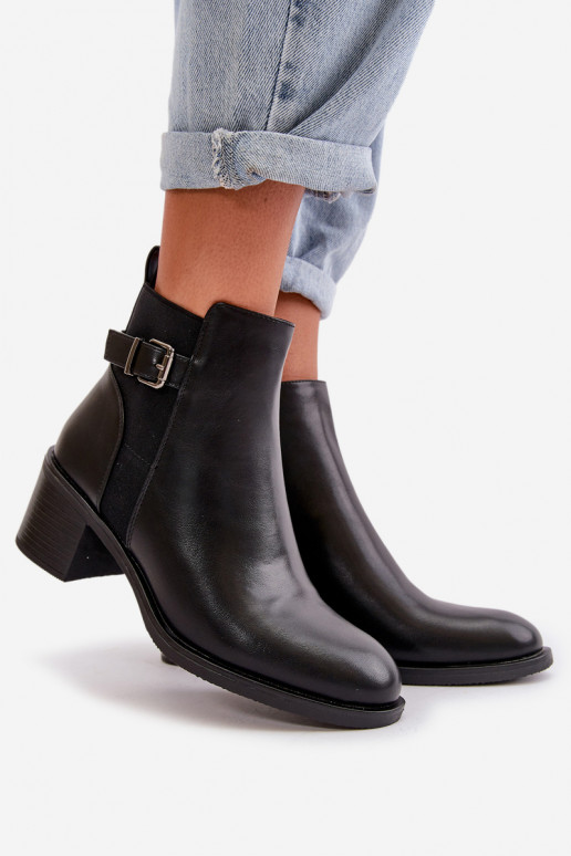 Gewärmte Damenstiefel mit Absätzen und Schnallen aus schwarzem Nevillira