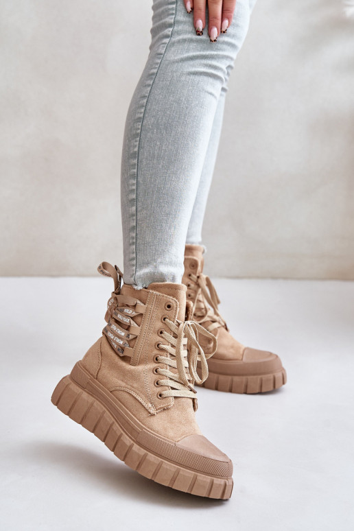 Damenstiefel mit einer Plattform Mit Dekorationen Schnürungm braune Farbe Edidda