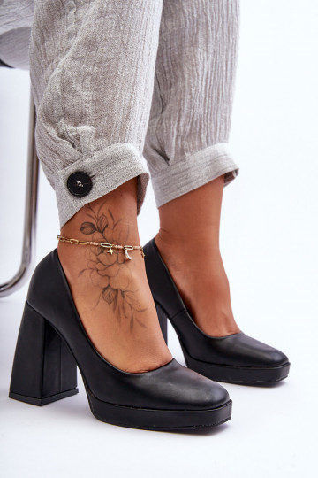Schuhe mit breitem Absatz...