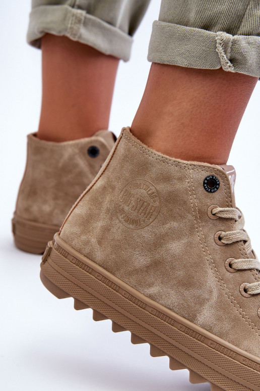 Freizeitschuhe Big Star isoliert beige Freizeitschuhe Big Star isoliert beige