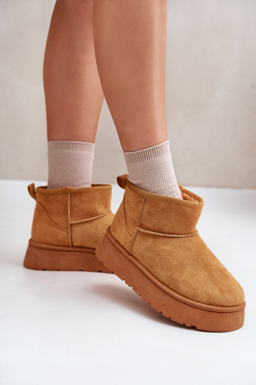 Niedrige Damen-Schneestiefel mit Plateausohle, innen mit Fell gefüttert, braune Farbe Saldren Niedrige Damen-Schneestiefel mit Plateausohle, innen mit Fell gefüttert, braune Farbe Saldren