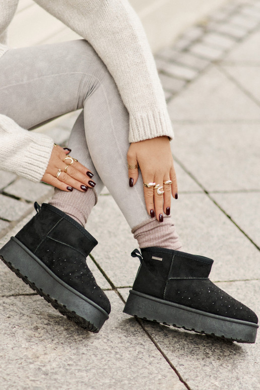 Schneestiefel Mit Dekoration mit einer Plattform Big Star OO274A105 schZuarze Farbe Schneestiefel Mit Dekoration mit einer Plattform Big Star OO274A105 schZuarze Farbe