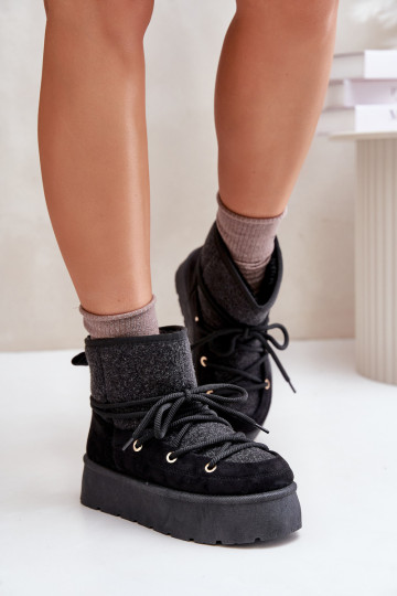 Schneestiefel mit modischen Details mit Plateau in schwarz 2