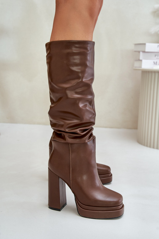Ein überzeugendes Stilvollll Stiefel mit Absätzen und Plattform Mit Rüschen sich Zuarm laufen braune Farbe Beridra Ein überzeugendes Stilvollll Stiefel mit Absätzen und Plattform Mit Rüschen sich Zuarm laufen braune Farbe Beridra
