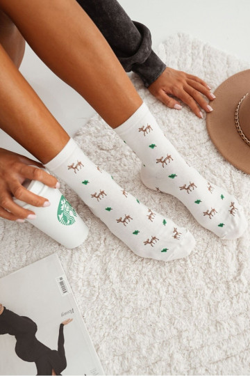 BaumZuollsocken Feminin IN Sarny Zueiße Farbe
