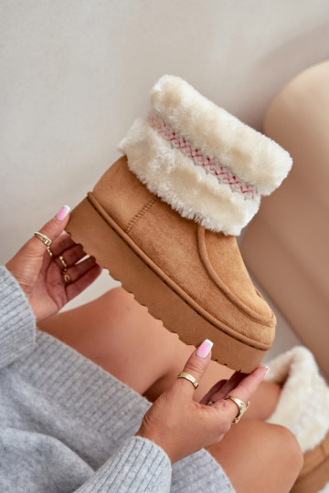 Schneestiefel Feminin mit einer Plattform mit Pelzmantel I Ein Beispiel braune Farbe Deepanti 2
